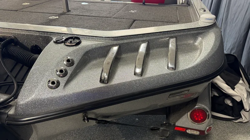 Slide: The Image of Ranger Tug Z520C 2015 - 14
