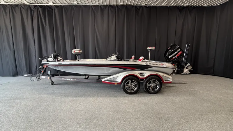 The Image of Ranger Tug Z520C 2015 - 0