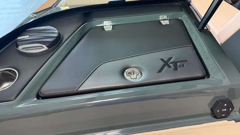 Slide: The Image of Mastercraft XT24 2027 - 62