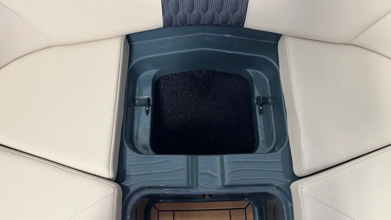 Slide: The Image of Mastercraft XT24 2027 - 95