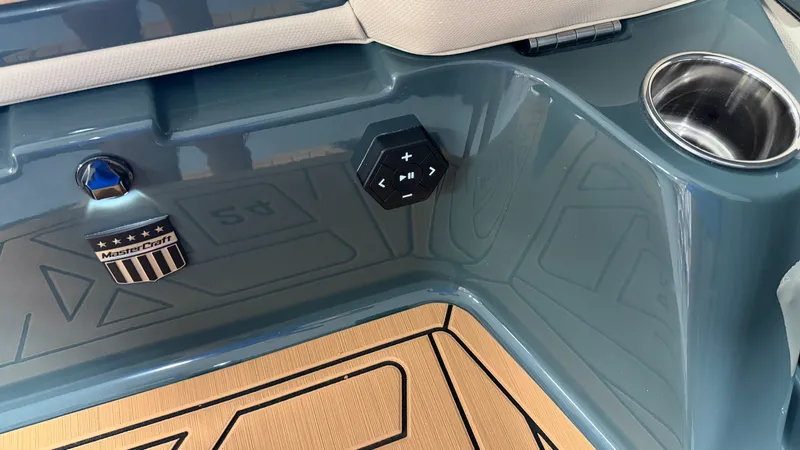 Slide: The Image of Mastercraft XT24 2027 - 16