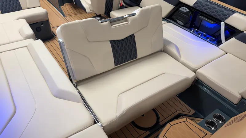 Slide: The Image of Mastercraft XT24 2027 - 39
