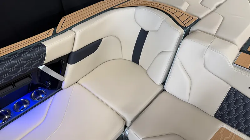 Slide: The Image of Mastercraft XT24 2027 - 35