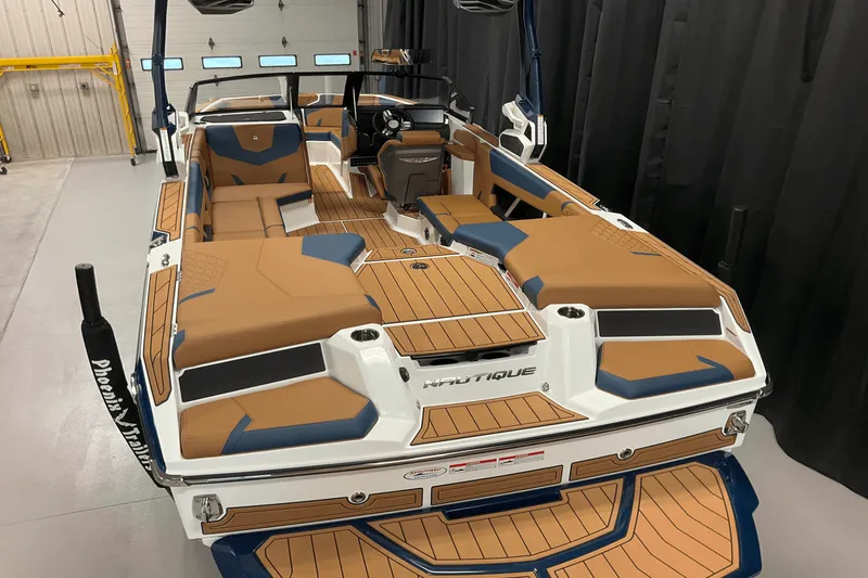 Slide: The Image of Nautique GS22SUPER AIR 2026 - 7