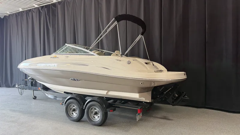 Slide: The Image of Sea Ray 200 SUNDECK 2007 - 3