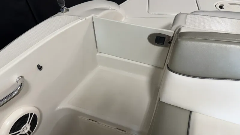 Slide: The Image of Sea Ray 200 SUNDECK 2007 - 17