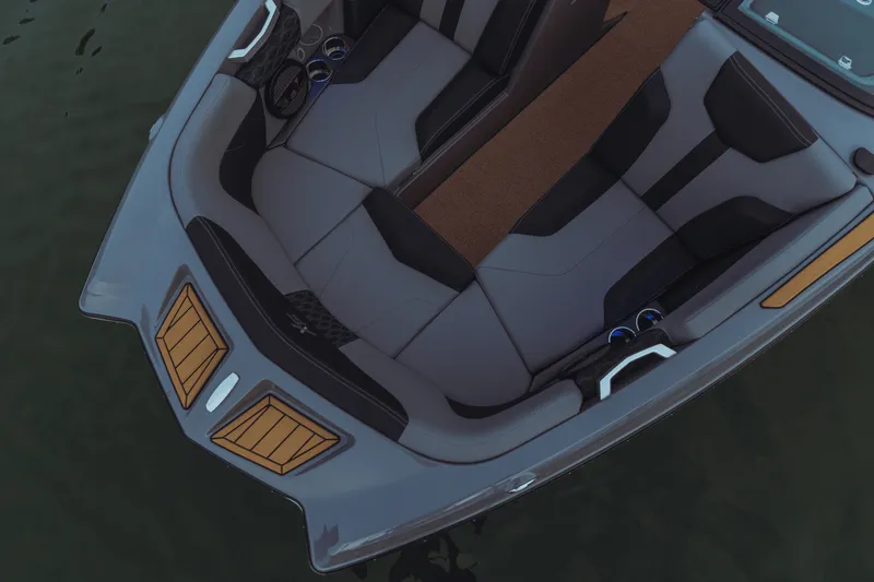 Slide: The Image of Mastercraft XT22 2025 - 4