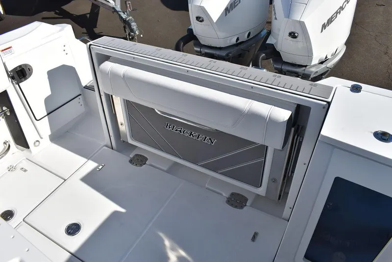 Slide: The Image of Blackfin 272CC 2023 - 50