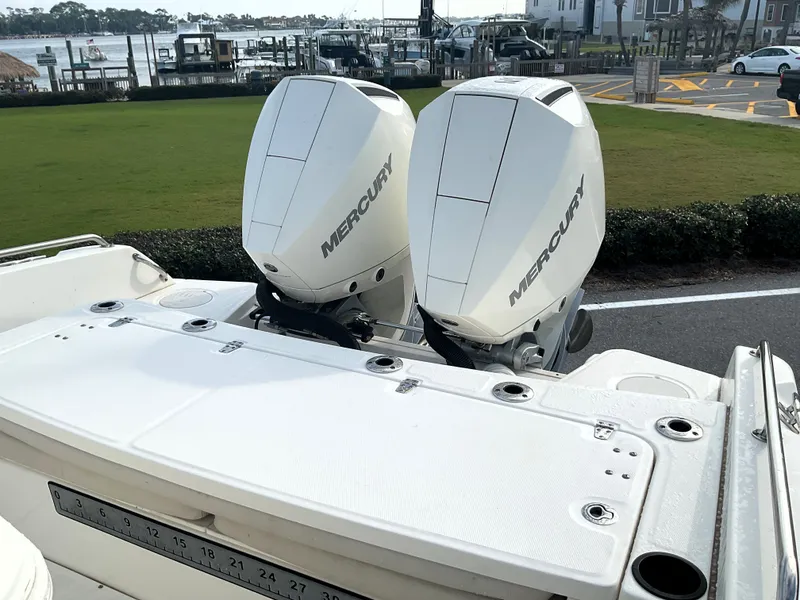 Slide: The Image of Boston Whaler 270 Dauntless 2019 - 7