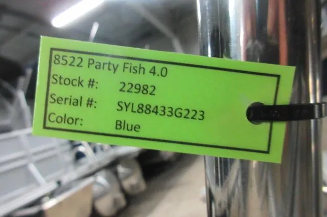 Slide: The Image of Green tag on Sylvan MIRAGE 8522 Party Fish 4.0, stock #22982, serial #SYL88433G223 - 14