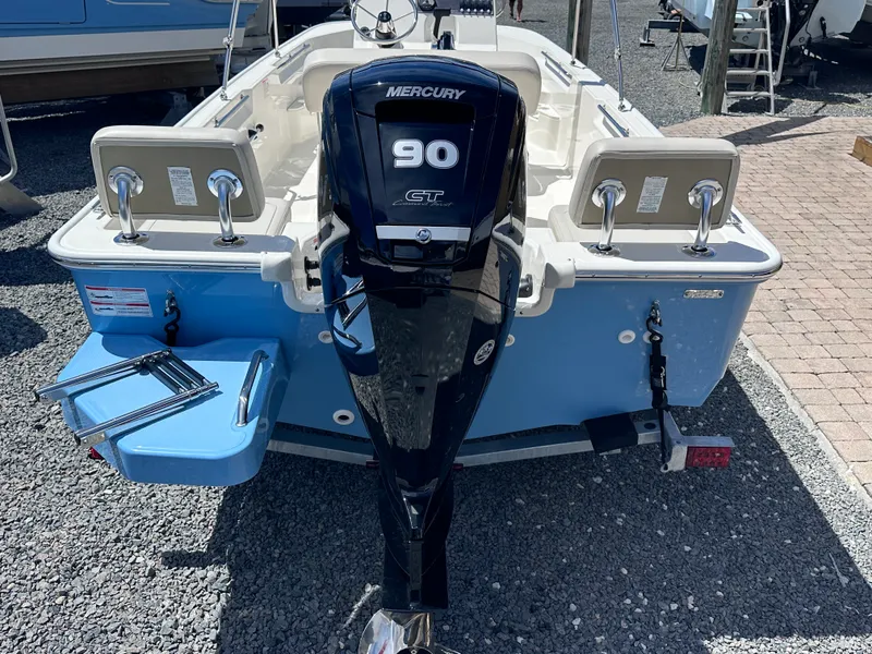 Slide: The Image of Boston Whaler 170 Montauk 2026 - 1