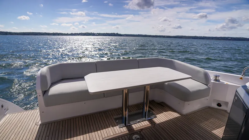 Slide: The Image of Azimut Fly 53 2026 - 13