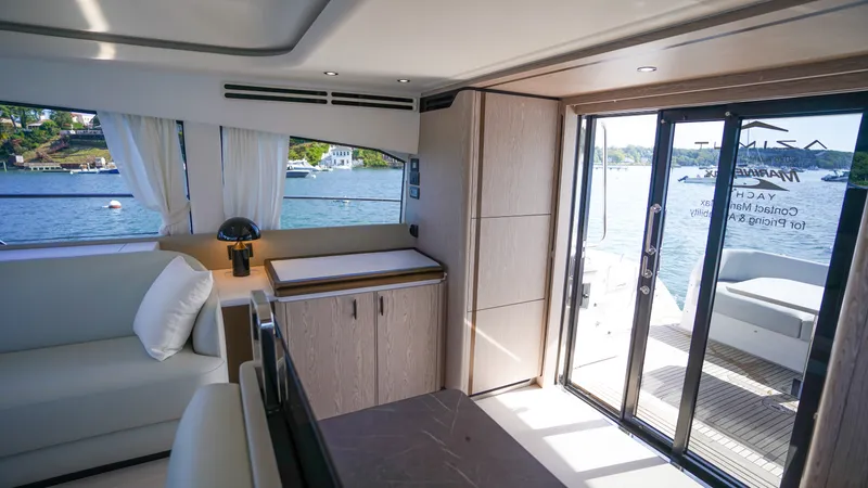 Slide: The Image of Azimut Fly 53 2026 - 16