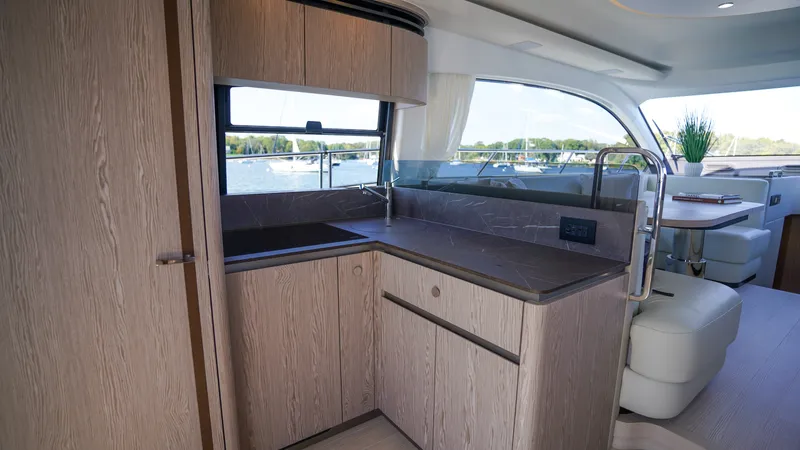 Slide: The Image of Azimut Fly 53 2026 - 17