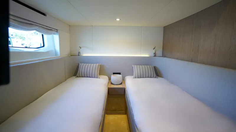 Slide: The Image of Azimut Fly 53 2026 - 34