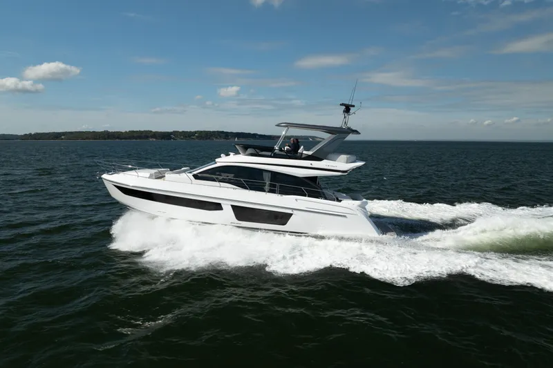 Slide: The Image of Azimut Fly 53 2026 - 5