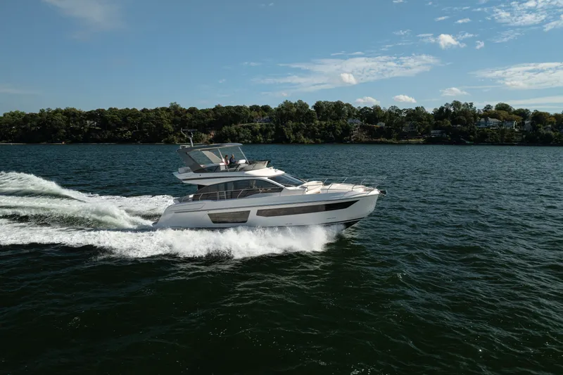 Slide: The Image of Azimut Fly 53 2026 - 64