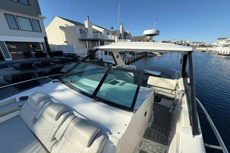 Slide: The Image of Sea Ray 320 SUNDANCER 2021 - 66