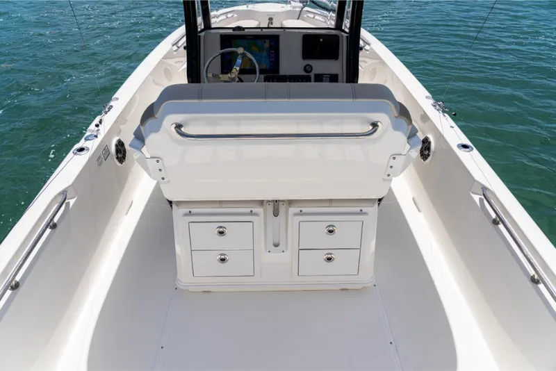 Slide: The Image of Boston Whaler 280 Dauntless 2023 - 100