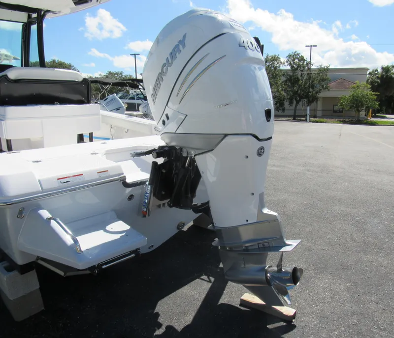 Slide: The Image of 2023 Everglades 253 CC boat with Mercury 400 outboard motor. - 27