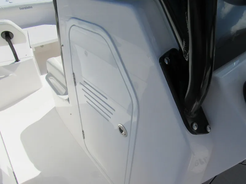 Slide: The Image of Close-up of the 2023 Everglades 253 CC boat's storage compartment. - 8
