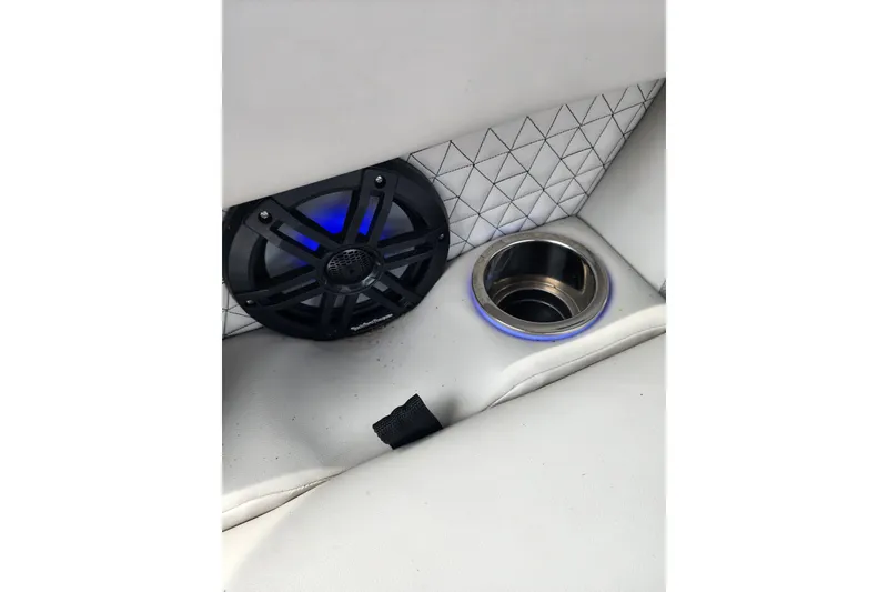 Slide: The Image of Interior of 2023 Viaggio Diamante 23U with speaker and illuminated cup holder. - 50