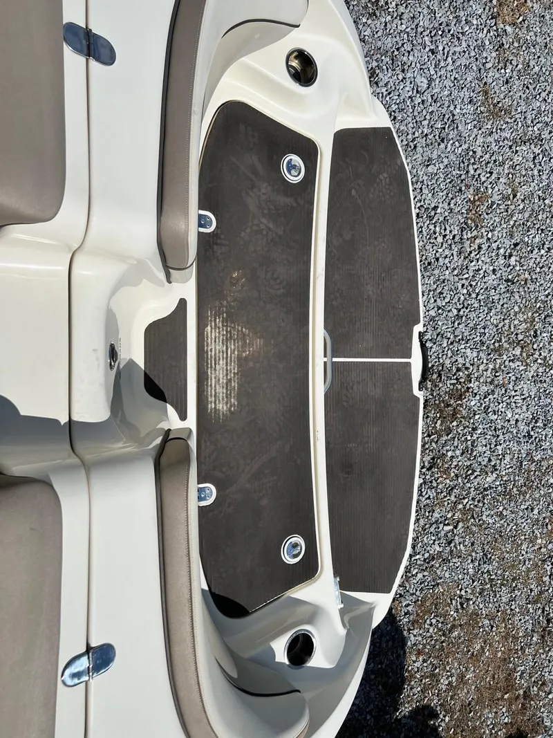 Slide: The Image of 2014 Yamaha Boats 242 Limited swim platform with non-slip surface. - 6