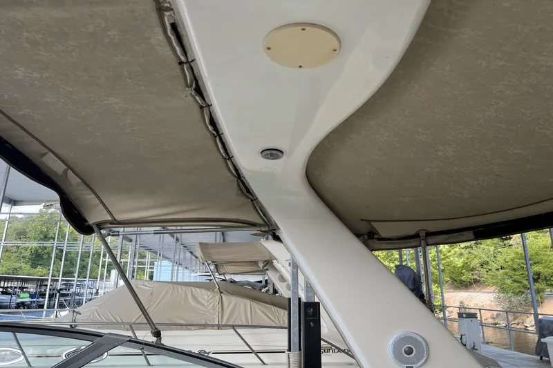 Slide: The Image of Sea Ray 340 Sundancer 2000 - 11