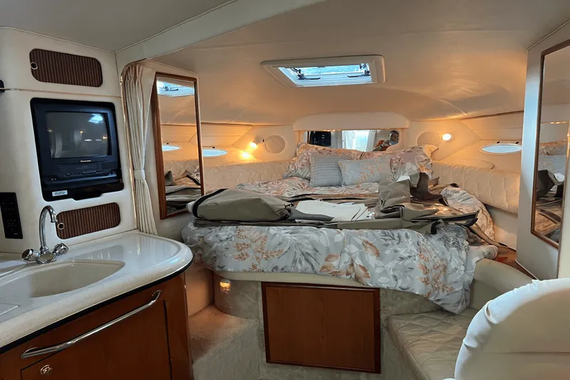 Slide: The Image of Sea Ray 340 Sundancer 2000 - 22