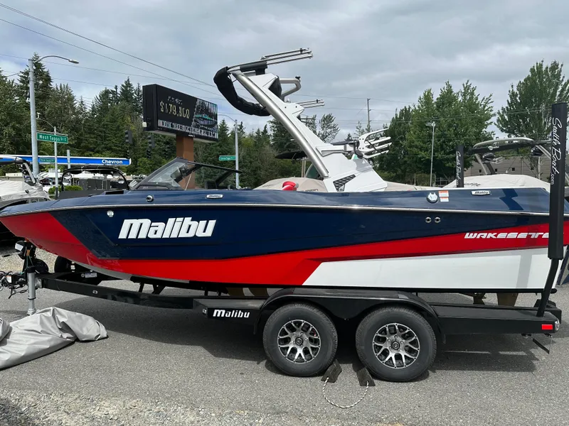 The Image of Malibu Wakesetter 21 LX 2023 - 1
