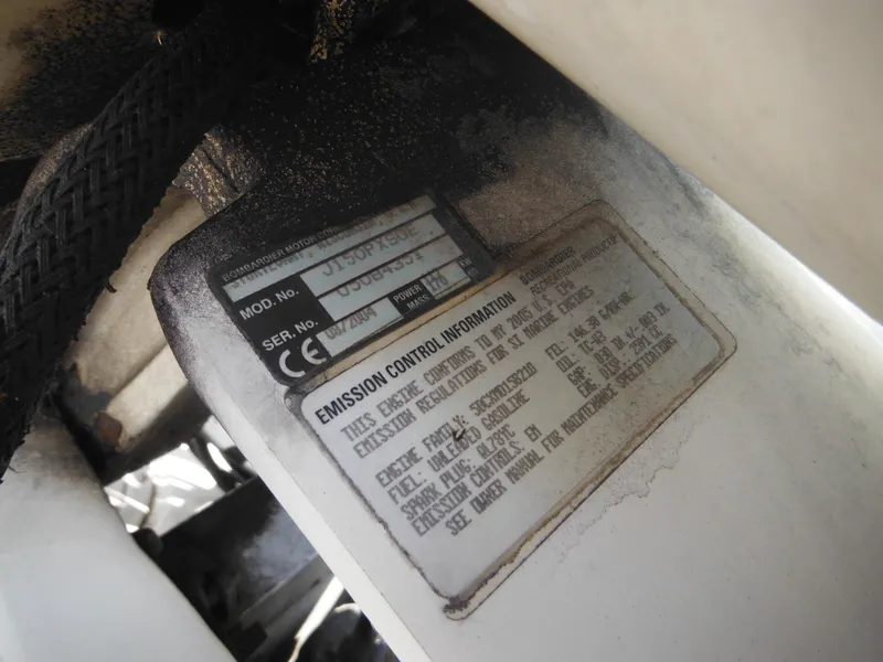 Slide: The Image of 1989 Wellcraft V20 Steplift emission control label with model and serial numbers. - 5