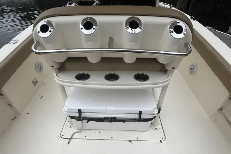 Slide: The Image of Scout 235 XSF 2020 - 11