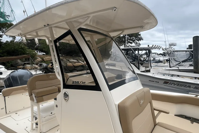 Slide: The Image of Scout 235 XSF 2020 - 15