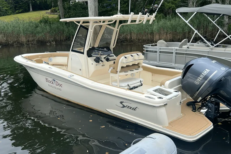 Slide: The Image of Scout 235 XSF 2020 - 16