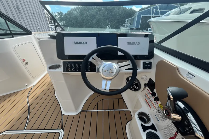 Slide: The Image of Sea Ray SDX 230 Outboard 2026 - 13