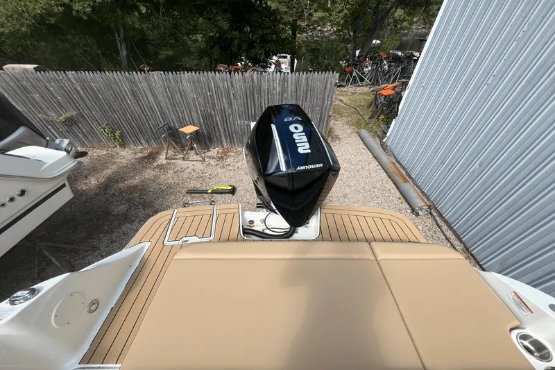 Slide: The Image of Sea Ray SDX 230 Outboard 2026 - 3