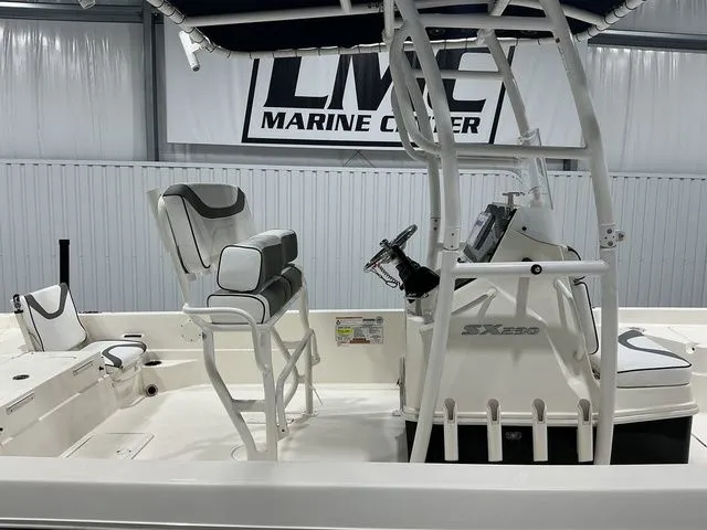 Slide: The Image of Skeeter SX230 2023 - 8