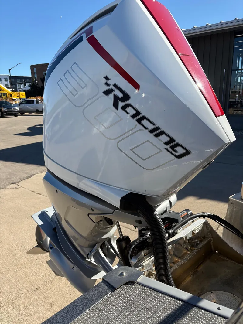 Slide: The Image of Manitou 23 Encore RF SHP 575 2022 - 18