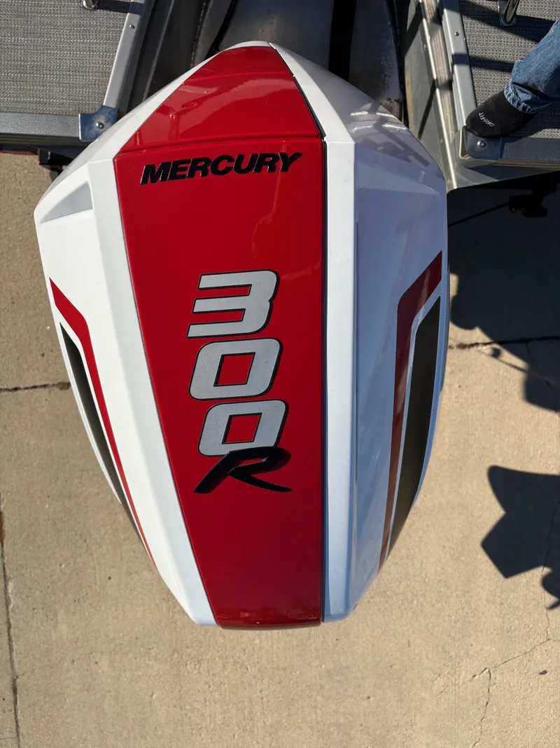 Slide: The Image of Manitou 23 Encore RF SHP 575 2022 - 5