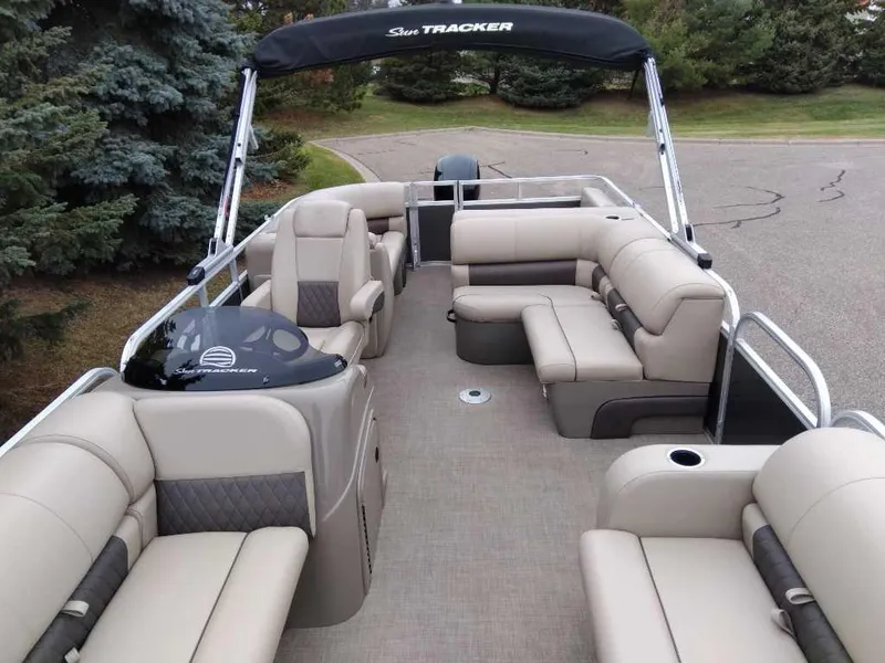 Slide: The Image of 2023 Sun Tracker Party Barge 22 RF DLX pontoon boat with spacious seating. - 4