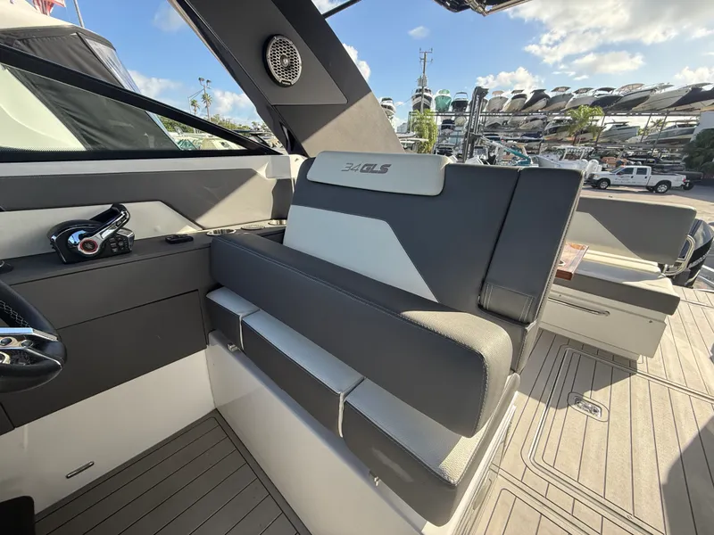 Slide: The Image of Cruisers Yachts 34 GLS Outboard 2022 - 10