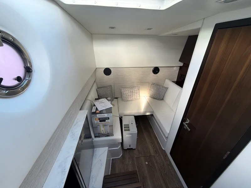 Slide: The Image of Cruisers Yachts 34 GLS Outboard 2022 - 18