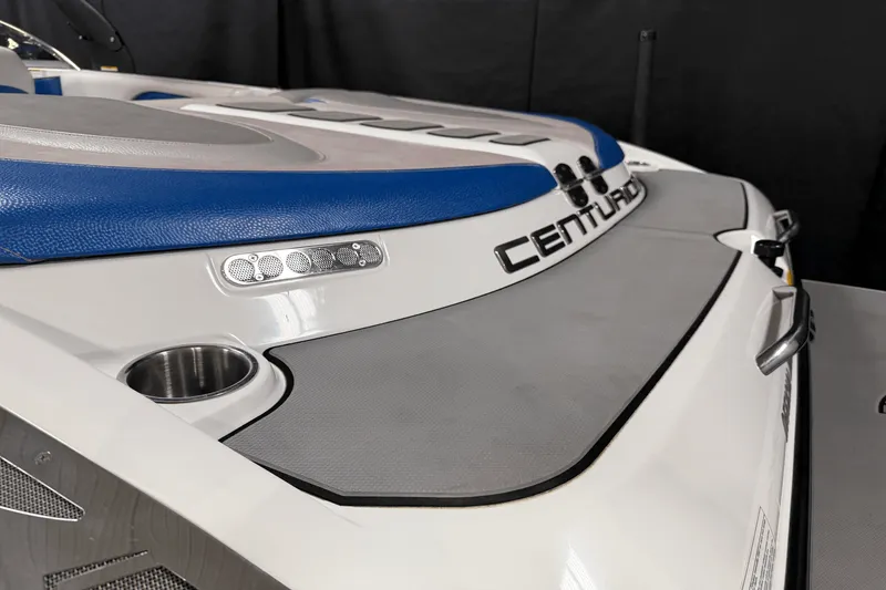 Slide: The Image of Centurion SV 233 2012 - 17