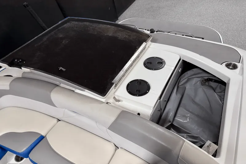 Slide: The Image of Centurion SV 233 2012 - 20