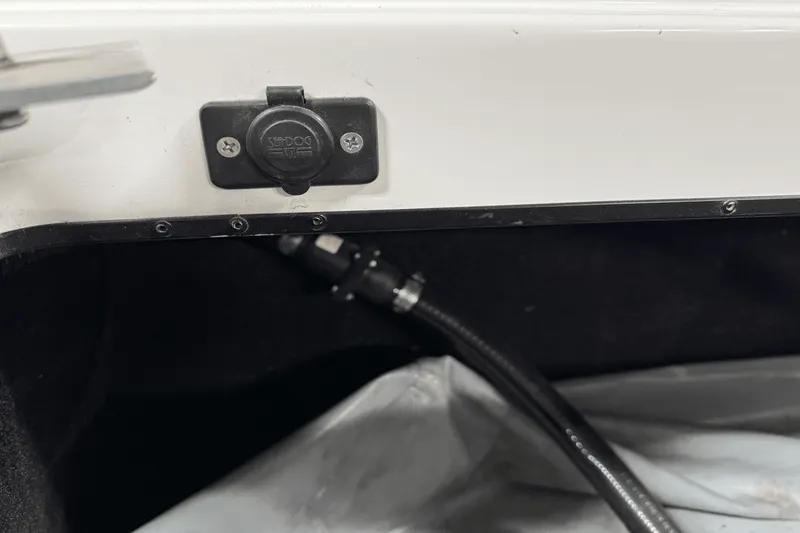 Slide: The Image of Centurion SV 233 2012 - 22