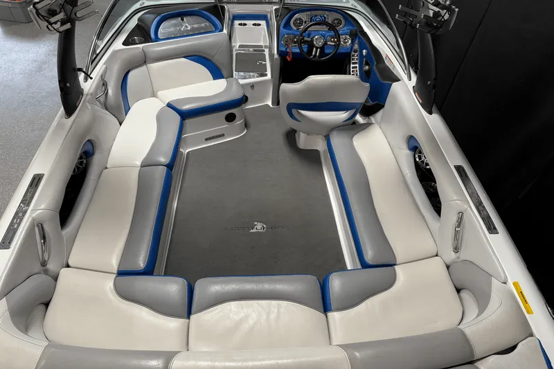 Slide: The Image of Centurion SV 233 2012 - 23