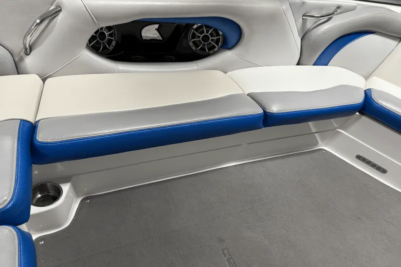 Slide: The Image of Centurion SV 233 2012 - 33