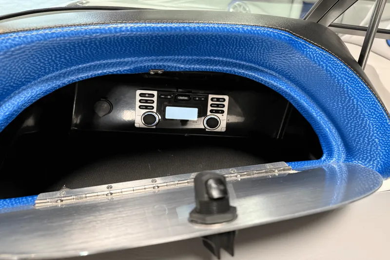 Slide: The Image of Centurion SV 233 2012 - 39