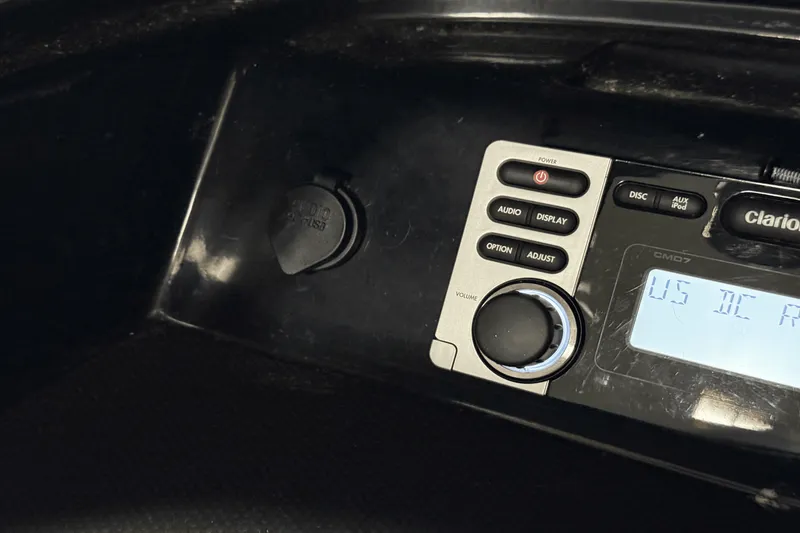 Slide: The Image of Centurion SV 233 2012 - 41