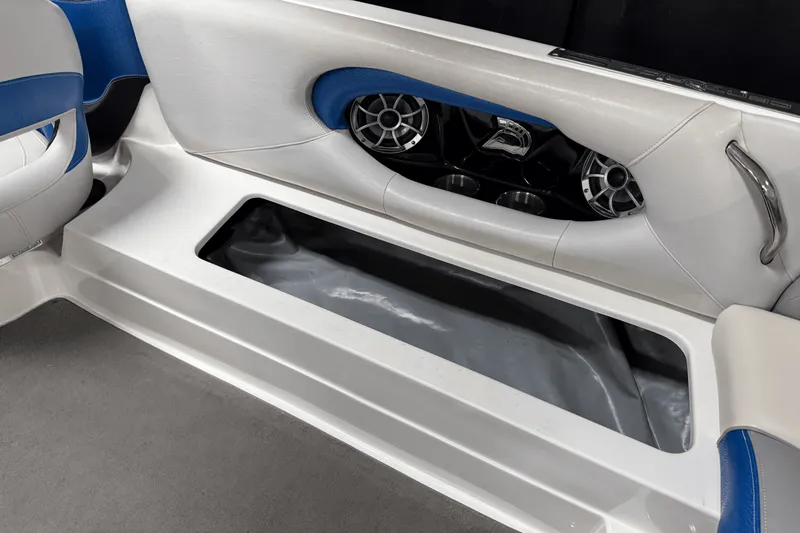 Slide: The Image of Centurion SV 233 2012 - 43